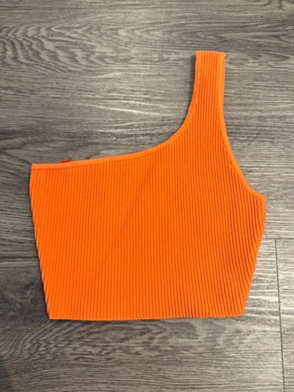 ARITZIA-BABATON ONE SHOULDER CROPPED TANK